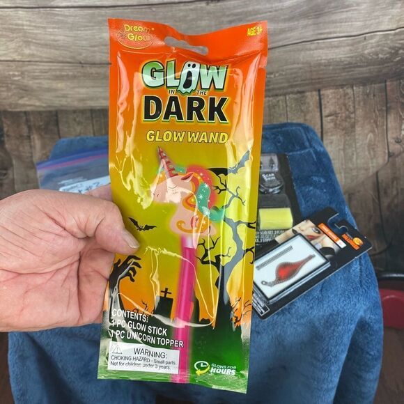 COPY - Halloween special lot #2 with various Halloween supplies - Picture 3 of 6